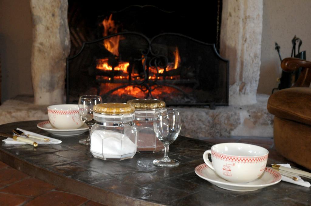 Domaine De La Vallee Aux Pages Bed and Breakfast Paray-Douaville Esterno foto